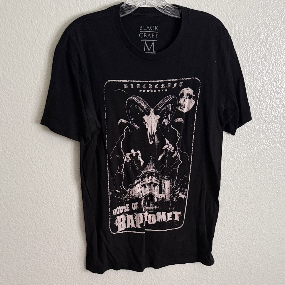 BlackCraft Black Graphic Tee